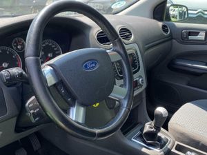 Ford Focus 1.6 101CV - Foto 32