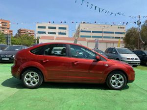 Ford Focus 1.6 101CV - Foto 27