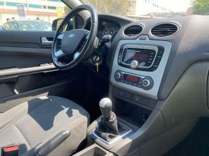 Ford Focus 1.6 101CV - Foto 8