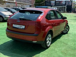 Ford Focus 1.6 101CV - Foto 19