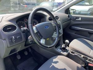 Ford Focus 1.6 101CV - Foto 7