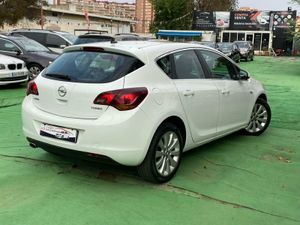 Opel Astra 1.4 140CV - Foto 19