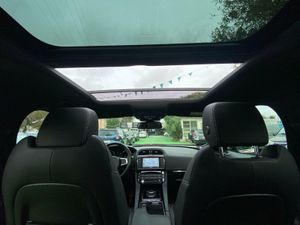 Jaguar F-Pace 2.0 240CV - Foto 24