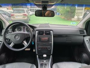 Mercedes Clase B 200 TURBO AUTOTRONIC - Foto 36