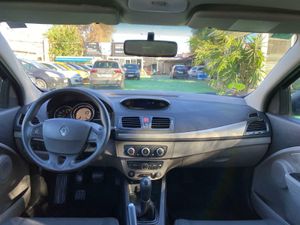 Renault Megane 1.6 100CV - Foto 13