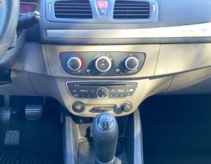 Renault Megane 1.6 100CV - Foto 36