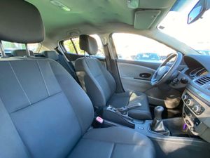 Renault Megane 1.6 100CV - Foto 12