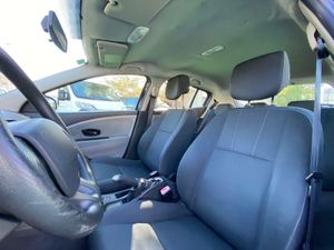 Renault Megane 1.6 100CV - Foto 9