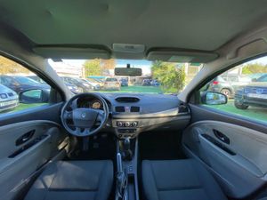 Renault Megane 1.6 100CV - Foto 16