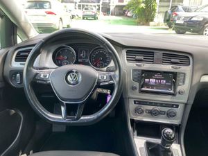 Volkswagen Golf 1.6 105CV - Foto 17