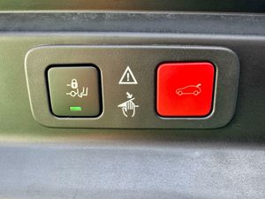 PEUGEOT 5008 1.5 130CV - Foto 35