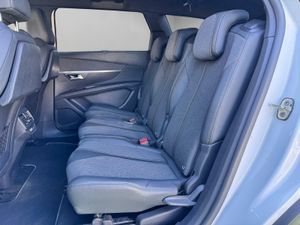 PEUGEOT 5008 1.5 130CV - Foto 39