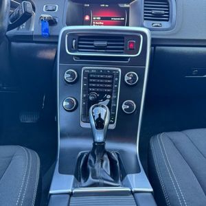 VOLVO V60 2.0 150CV - Foto 13