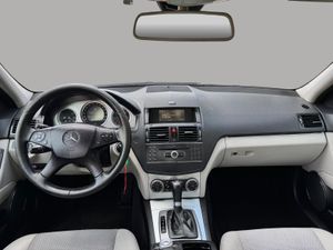 MERCEDES CLASE C C200 CDI AVANTGARDE AUT. - Foto 17