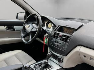 MERCEDES CLASE C C200 CDI AVANTGARDE AUT. - Foto 9