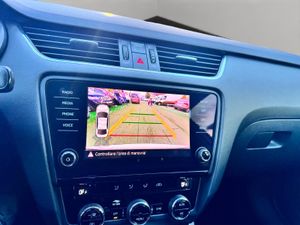 Skoda Octavia 1.6 TDI 85KW 115CV Ambition - Foto 12