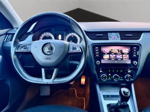 Skoda Octavia 1.6 TDI 85KW 115CV Ambition - Foto 19