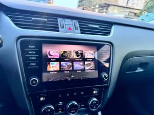 Skoda Octavia 1.6 TDI 85KW 115CV Ambition - Foto 14