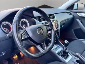 Skoda Octavia 1.6 TDI 85KW 115CV Ambition - Foto 7