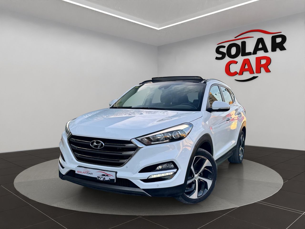 Hyundai Tucson 2.0 CRDi 100 kW (136 CV) 4x4 Go Sky Aut. - Foto 1