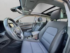 Hyundai Tucson 2.0 CRDi 100 kW (136 CV) 4x4 Go Sky Aut. - Foto 8