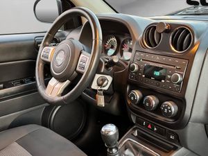 Jeep Compass 2.2 CRD Limited 4x4 163 CV - Foto 9