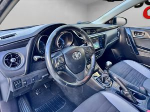 Toyota Auris 1.4 90D Active - Foto 7