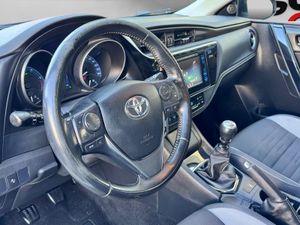 Toyota Auris 1.4 90D Active - Foto 6