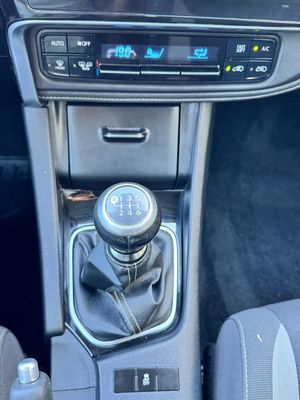 Toyota Auris 1.4 90D Active - Foto 19