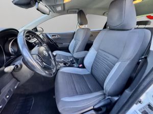 Toyota Auris 1.4 90D Active - Foto 8