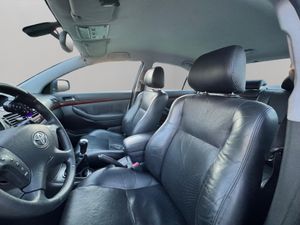Toyota Avensis 2.0 116CV - Foto 8