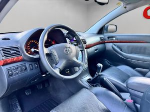 Toyota Avensis 2.0 116CV - Foto 7