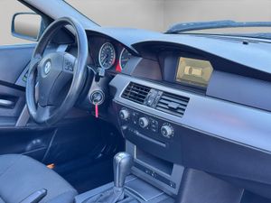 BMW Serie 5 525D TOURING - Foto 9