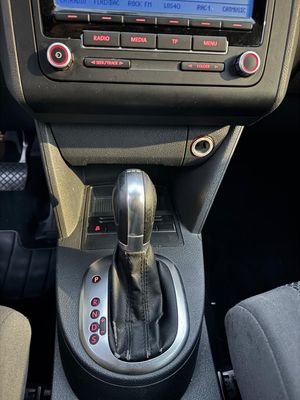 Volkswagen Touran Edition 1.6 TDI 105 CV DSG 7 vel. - Foto 17