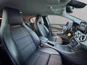Mercedes GLA 200 d 7G-DCT - Foto 11