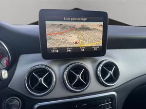 Mercedes GLA 200 d 7G-DCT - Foto 12