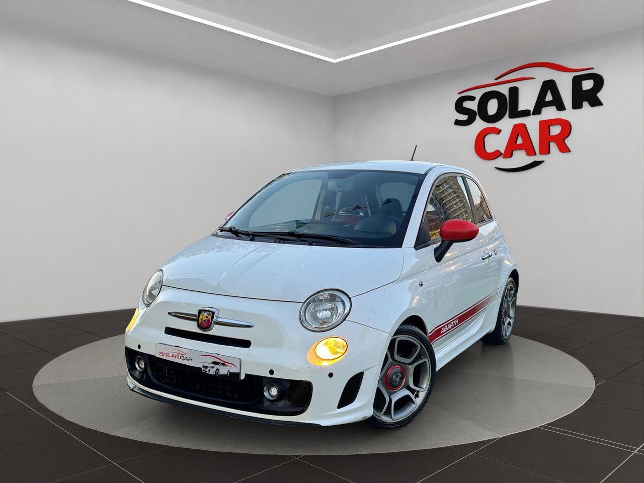 Abarth 500 1.4 16v T-Jet 135 CV - Foto 1