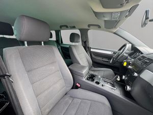 Volkswagen Touareg +Motion R5 TDI 174 CV Tiptronic 6 vel. - Foto 11