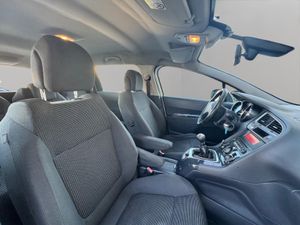 Peugeot 5008 Active 2.0 BlueHDi 150 - Foto 11