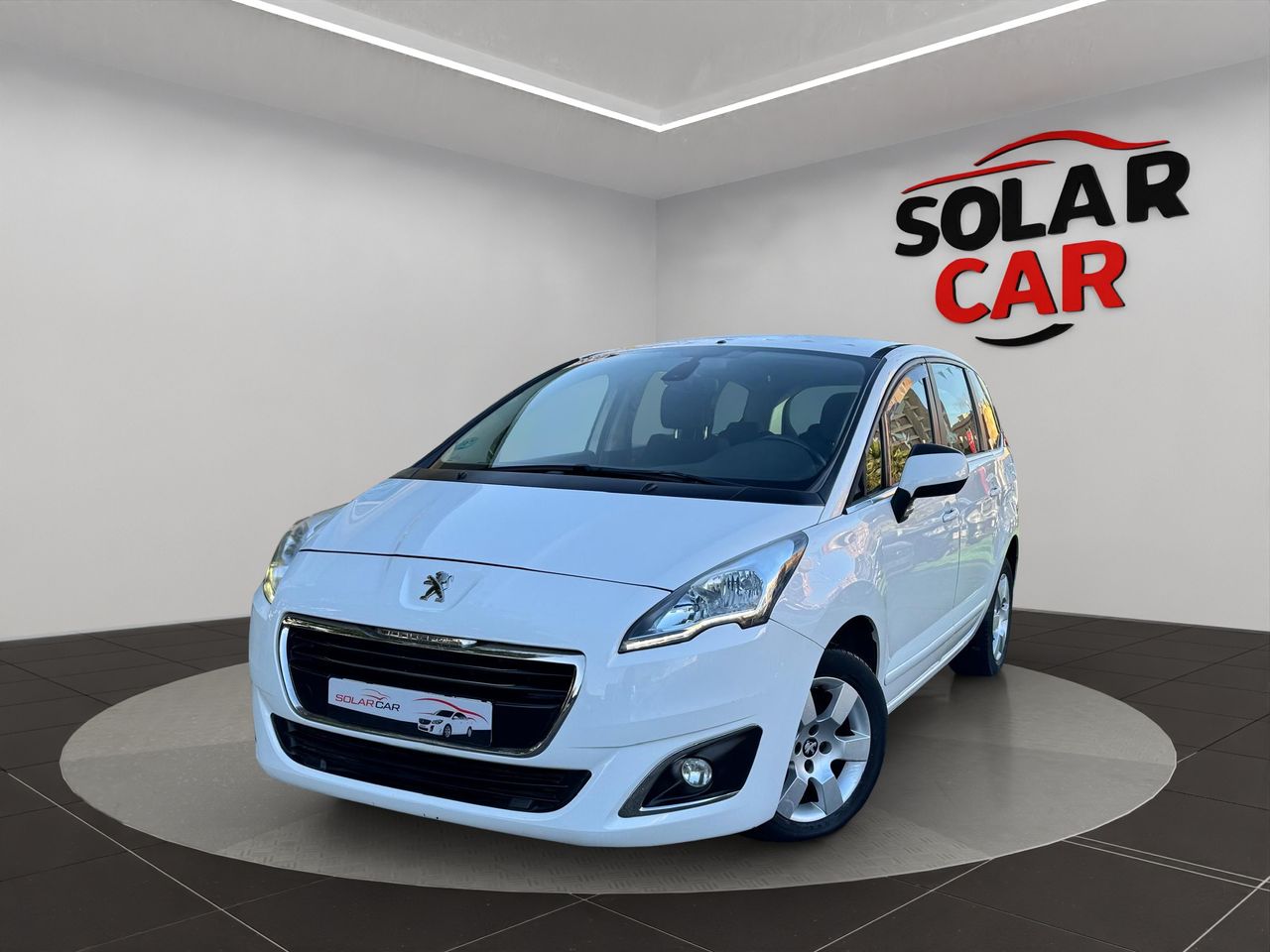 Peugeot 5008 Active 2.0 BlueHDi 150 - Foto 1