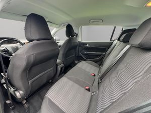 Peugeot 308 1.2 110CV - Foto 24