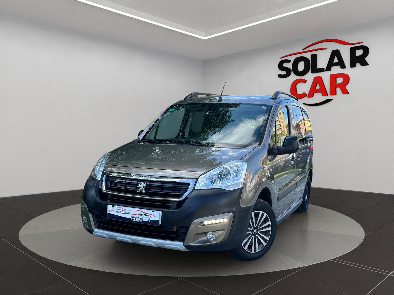 Peugeot Partner Active 1.2 PureTech 81KW 110CV - Foto 1