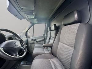 Volkswagen Crafter PRO Kombi 2.0TDI 163cv BMT 35 Medio - Foto 8