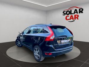 Volvo XC60 Kinetic DRIVe - Foto 29