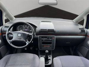 Seat Alhambra 1.9 TDi 115 CV Reference - Foto 15