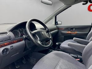 Seat Alhambra 1.9 TDi 115 CV Reference - Foto 7