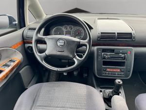 Seat Alhambra 1.9 TDi 115 CV Reference - Foto 14