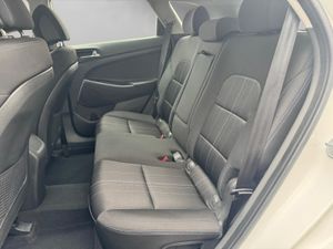 Hyundai Tucson 1.7 CRDi 85 kW (115 CV) 4x2 BlueDrive Kosmo - Foto 24