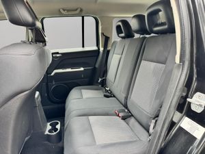 Jeep Patriot 2.0 CRD Sport - Foto 23