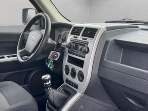 Jeep Patriot 2.0 CRD Sport - Foto 9